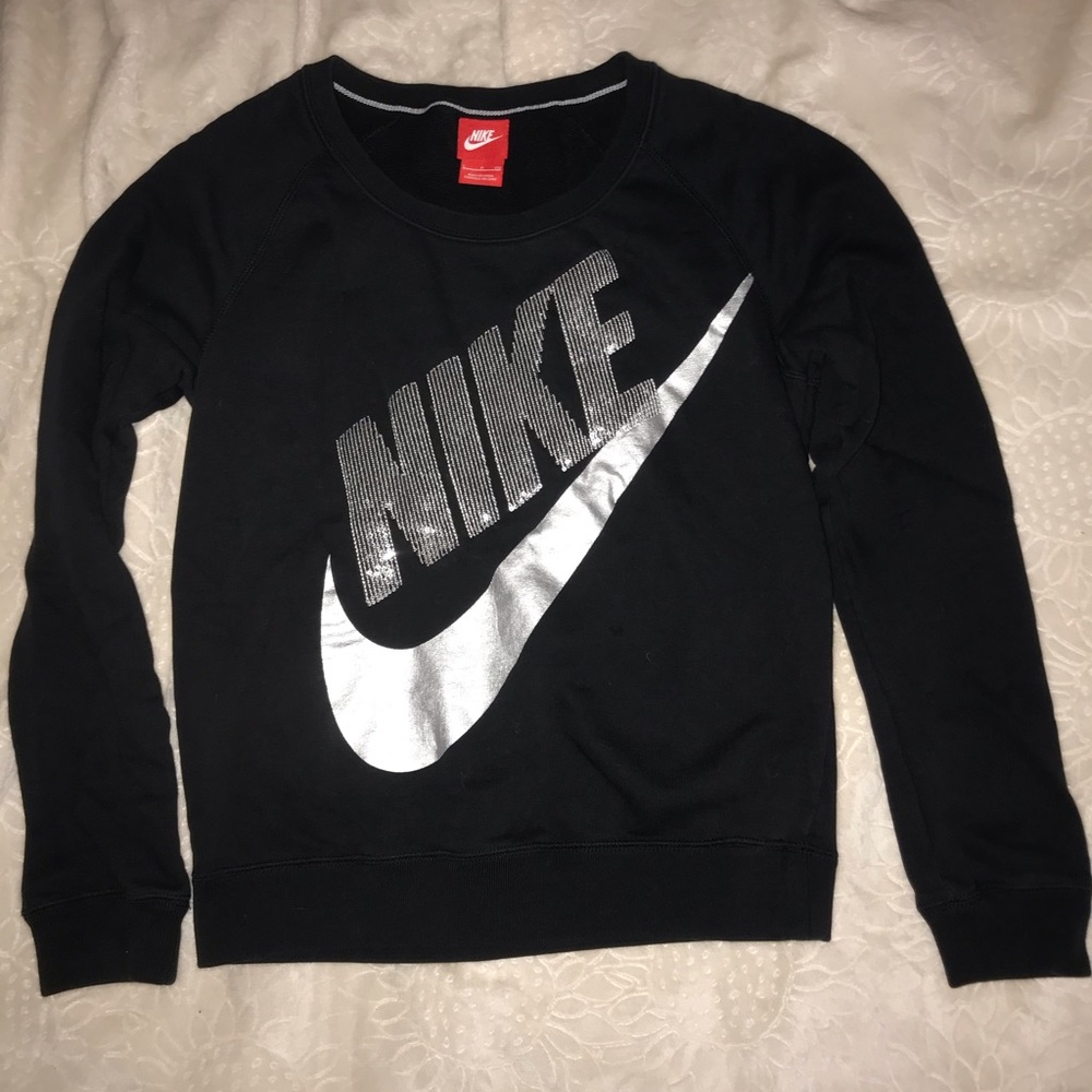 🤩 NIKE SWEATSHIRT 🤩
